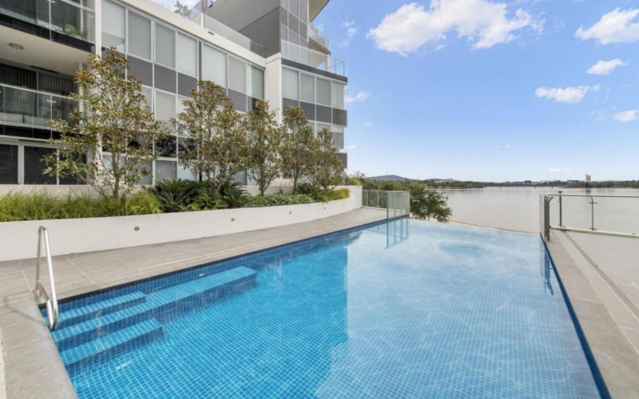 Appartamento Accommodate Canberra - Lakefront Kingston Esterno foto